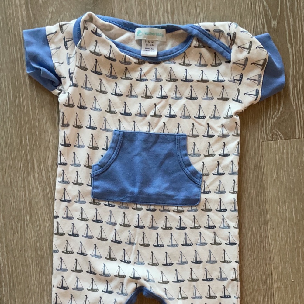 Feather Baby 🪶 romper